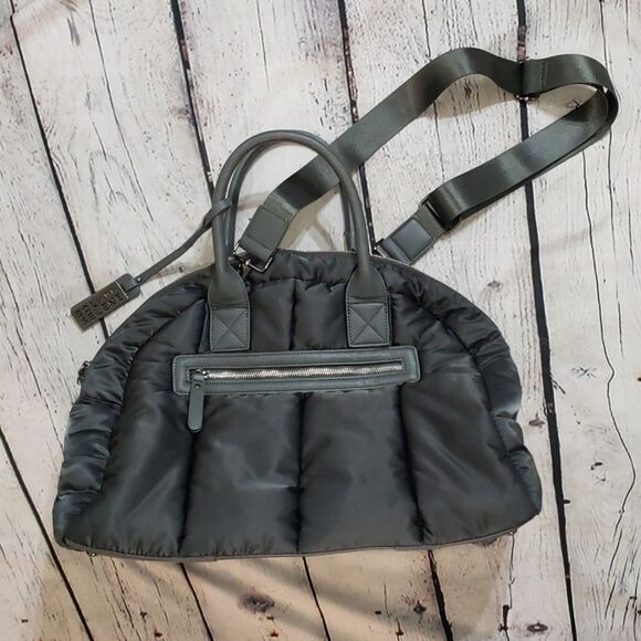 Sol and Selene Flying High Charcoal Travel Duffle Weekender Bag - Picture 2 of 9